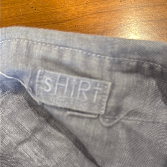 High quality tailored linen blouse with darts - Picture 5 of 6